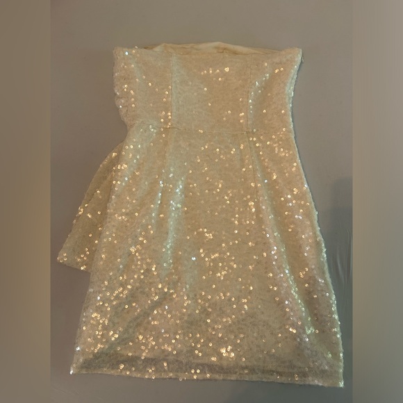 Sachin and Babi Fete Dress with sequins! - Picture 3 of 9